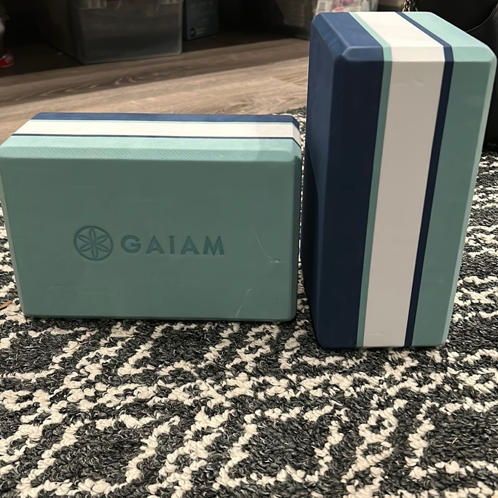 Final: Gaiam Studio Select Premium Yoga Blocks